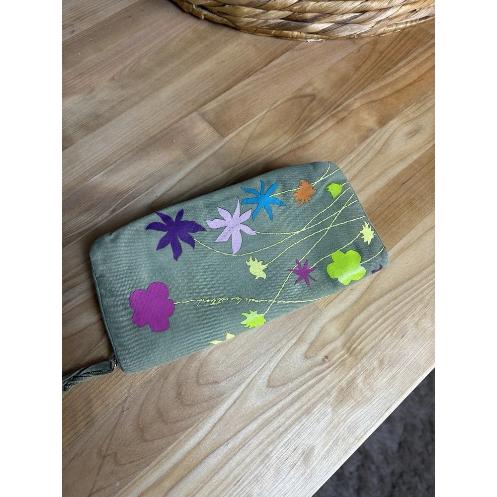 Make‎ Love Not Trash Floral Handpainted Wallet Green Multi Zip Around Boho Hippy